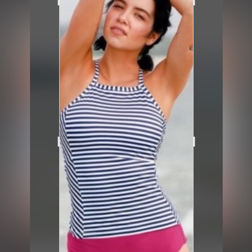 Albion Navy and white stripe tankini top size small